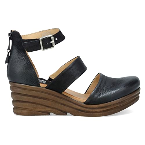 Miz Mooz Amia Women's Wedge Sandal2