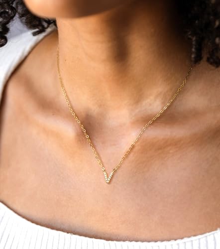 Initial Heart Necklaces for Women - Dainty Cute Necklace Small Layered 14K Gold Plated A-Z Letter CZ Pendant Trendy Satellite Chain Necklaces for Women Non Tarnish Gold Jewelry Set Gift