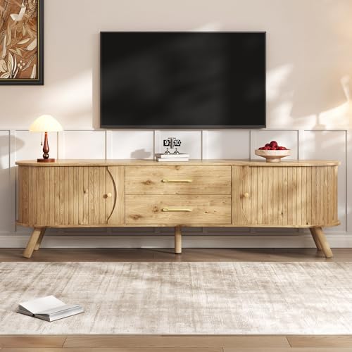 Merax Meuble TV avec Rangement en Bois, Design Forme Organique avec rainures Verticales et Pieds en Bois Massif, Meuble de Salon, Bois Naturel