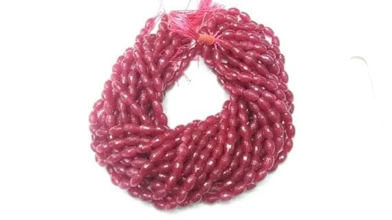Ruby Chalcedony Faceted Drum perles calcédoine sans défaut pour enfilage