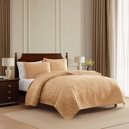 Image of Martha Stewart - Queen Size Quilt Set, Soft & Smooth Sateen Bedding with a Light and Breathable Feel, 3 Piece Bed Set with Matching Pillowcases (Fern Embroidery Beige)