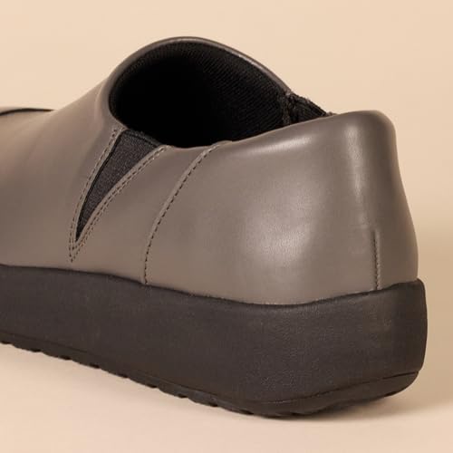 Image of Amazon Essentials womens Comfortable Slip Resistant Service Shoe