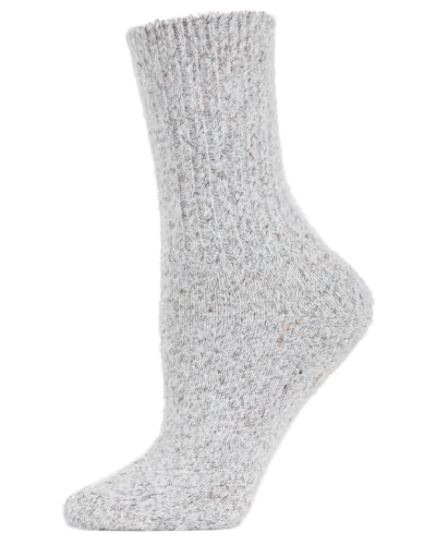 Image of MeMoi Women's Solid Plush Fuzzy Warm Crew Sock