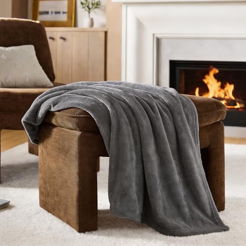 CozyLux Kuscheldecke Flauschig Decke 150x200 - XL Flanell Kuscheldecke 150x200, Weiche Sofa Decke, Warme Fleecedecke Wohndecke für 4 Jahreszeiten, Leicht Sofa Überwurf, Blanket 150x200 cm, Grau
