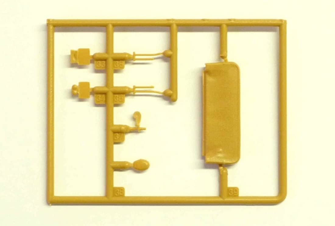 タミヤ 1/35 イタレリシリーズ No.14 ドイツ・イタリア軍 スタッフカー 508CM コロニアーレ プラモデル 37014 51W22mTgsAL._UF894,1000_QL80_.jpg