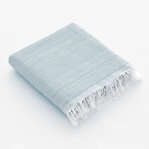 GAMUSI Serviette paréo de plage rectangulaire. Fouta de bain, tissu en relief en fil teinté, avec franges. Bleu ciel.