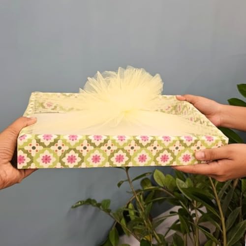 Image of SATYAM KRAFT 3 Pcs Multipurpose Decorative Folding Gift Box, Gift hampers | Paper Gift Hamper Boxes for wedding Birthday Return Gifts, Sweets, DIY Craft | Rectangular Cardboard Tray with Net (Green)