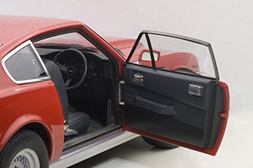AUTOart 1/18 Aston Martin V8 Vantage 1985 Red finished