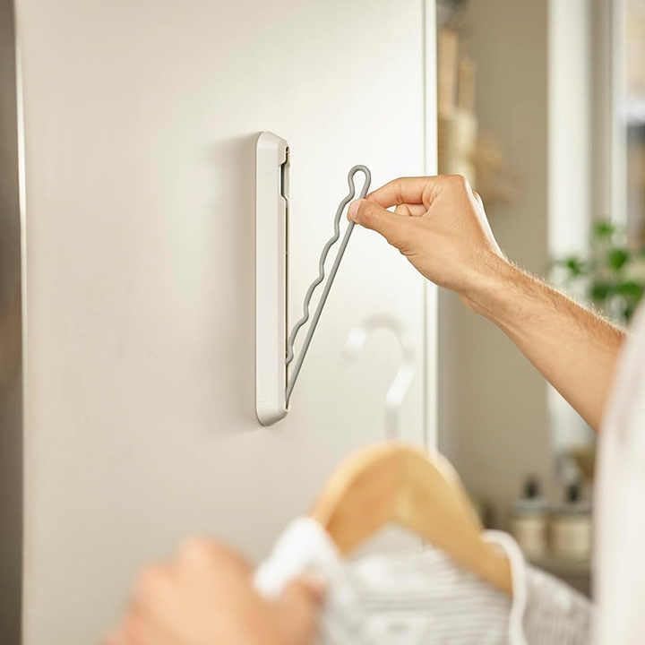 Modern Folding Clothes Rail for Small Apartments – Retractable Wall Mounted Hanger Rack – Perfect for Drying, Ironing, Seasonal Storage (1Pcs)