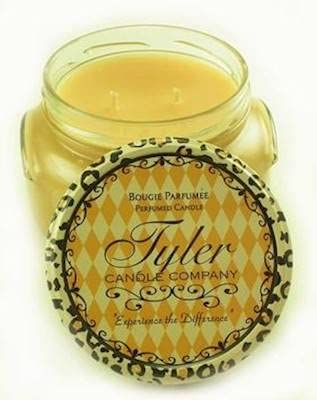 Tyler Trophy 22 oz Scented 2-Wick Jar Candle (1)