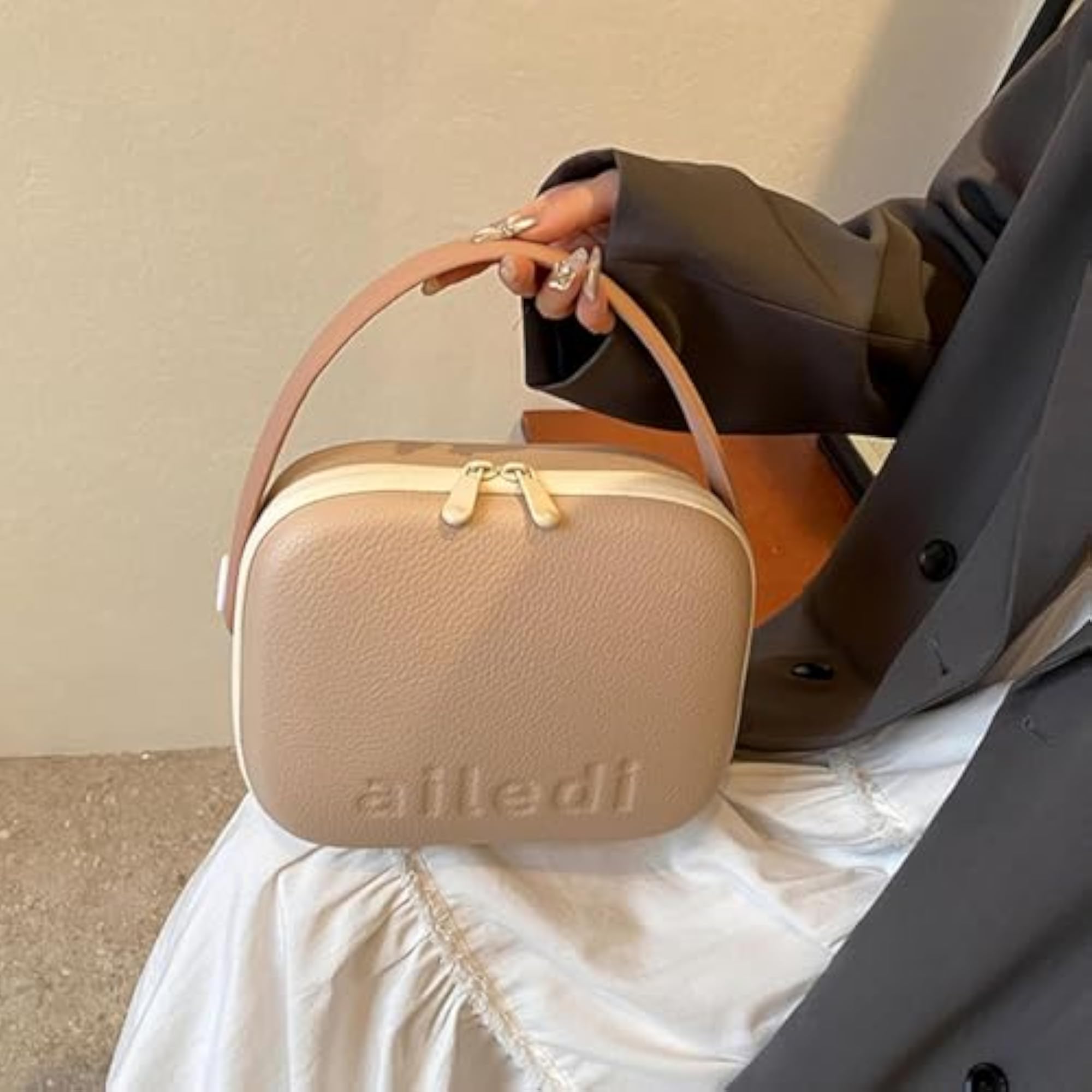 PU Leather Waterproof Makeup Bag for Traveling