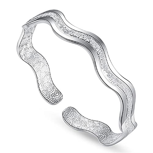 Manchette réglable en argent 925 : le bracelet qui s'adapte enfin à votre poignet