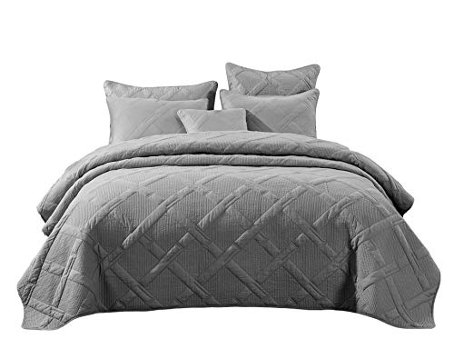 Tache Solid Light Grey Silver Soothing Pastel Soft Cotton Geometric Diamond Stitch Pattern Lightweight Quilted Bedspread 3 Piece Set, California King