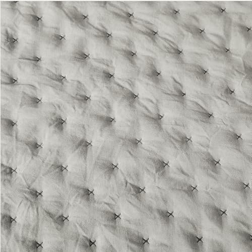 Image of Amazon Basics Brushed Microfiber Quilt Set, Extra Soft with Natural Texture, 3-Piece, King, Grey