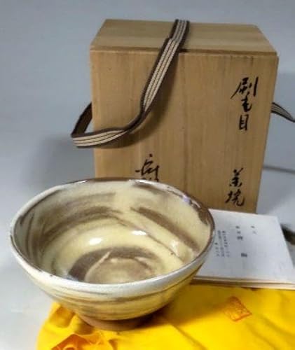 「茶道具」瀬戸焼 刷毛目茶碗 龍窯 加藤舜陶 共箱付のサムネイル