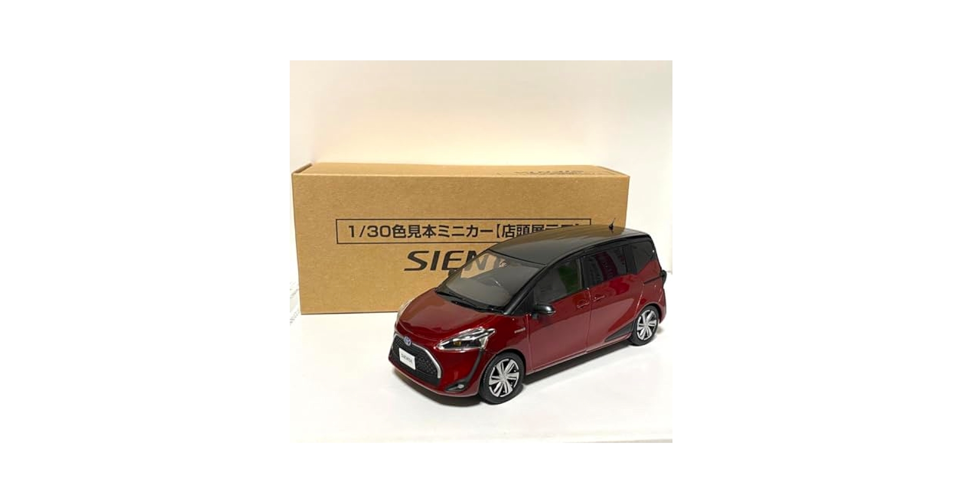 トヨタ シエンタ 後期 1/30 カラーサンプル ブラックマイカ×ベージュ Amazon.co.jp: シエンタ 後期1/30カラーサンプル ブラックマイカ