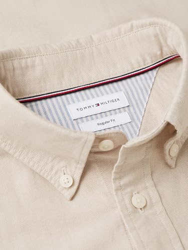 Image of Tommy Hilfiger Men's Long Sleeve Oxford Shirts in Regular Fit, Men's Button Down Shirts, Also Available in Big and Tall
