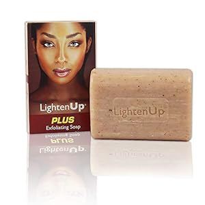 OMIC LightenUp, Exfoliating Soap – 200g / 7fl oz – Skin Brightening Soap, Cleansing Bar, Formulated to Fade Dark Spots, with Apricot, Glycerin, Coconut Oil