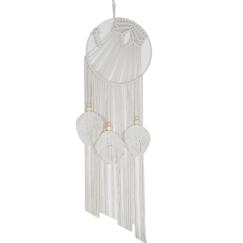 Atrapasueños de macramé bohemio para el dormitorio creando un ambiente boho acogedor