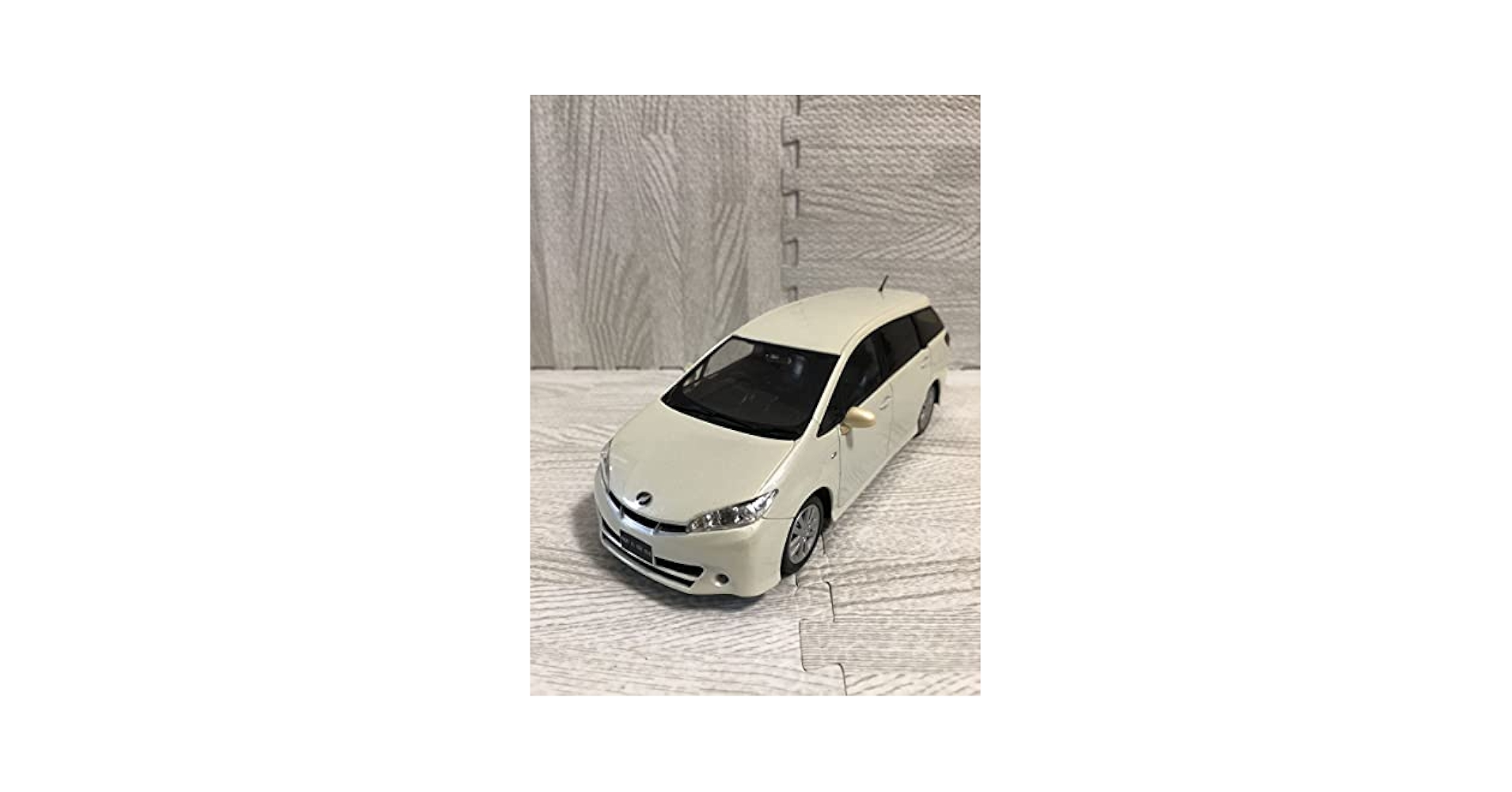 1/24 トヨタ 初代ウィッシュ WISH X カラーサンプル ミニカー