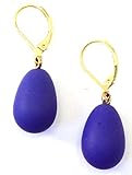 Wunderschöner handgefertigter Schmuck der Manufaktur GLOWYBOX. Das Produkt wurde in Deutschland mit Liebe zum Detail hergestellt. GLOWYBOX ist Gewinner des New Faces Award 2012.
