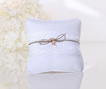 RiloStore PKWM2 Coussin porte-alliances blanc avec petites roses abricot et ruban de jute, 16 x 16 cm