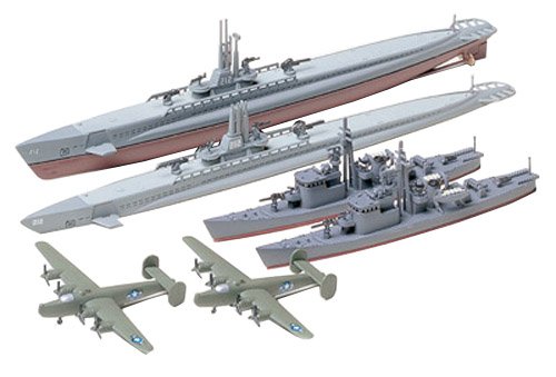 Tamiya U.S. Submarine Gato Class & Japanese Submarine Chaser No.13 - //coolthings.us