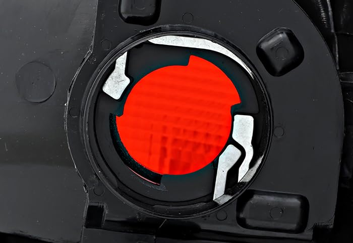 Spyder Auto Euro Tail Lights For 2001-2007 Dodge Caravan/Grand Caravan 5002211 E