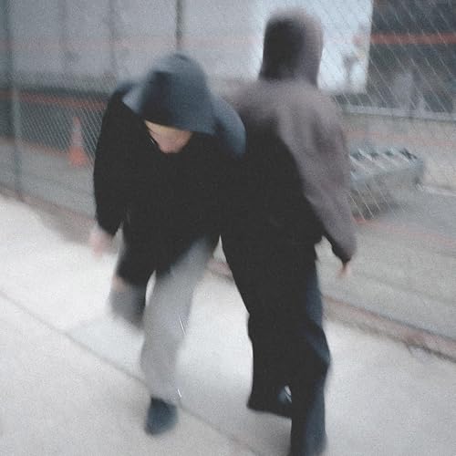 Elori Saxl & Henry Solomon Fill the Gradients Between Notes, In-Studio