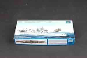 Amazon | トランペッター 1/700 独海軍 ドイッチュラント級