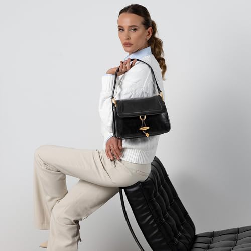 Image of Time Resistance Leather Shoulder Bag - Full-Grain Leather Handbag with Toggle Closure - Elegant Handbag for Women
