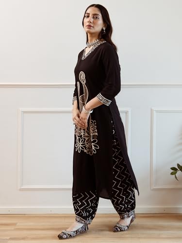 Image of INDO ERA Women's Viscose Rayon Embroidered Straight Kurta With Pant Set (IEOUT6942)