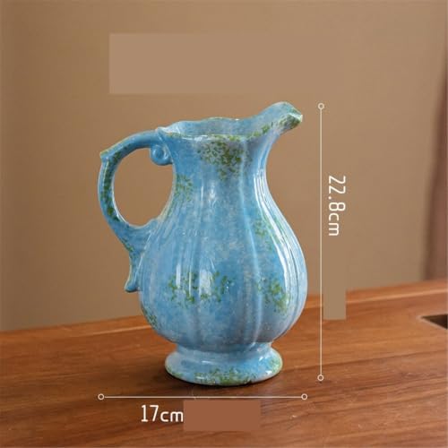 Vase pichet en céramique bleu muni d'une anse authentique pour composition florale