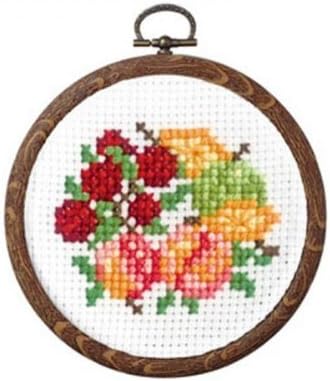 Made In orimupasu 絲 putihu-pupa-to 2 Fruit & Flower Strawberry Tree Fruit Wreath 7448