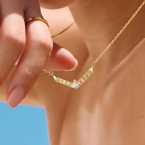 Fettero Dainty Gold Necklace for Women, 14K Gold Plated Cute Bar Pendant Choker Necklaces Simple Trendy Bar Necklaces Jewelry