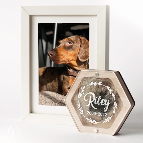 Image of Personalized Pet Hair Keepsake Box for Dog and Cat Fur - Engraved Wood Memorial Box - Unique Customized Gift for Loss of Furry Friend Wooden (Light Diamond Clear Lid)