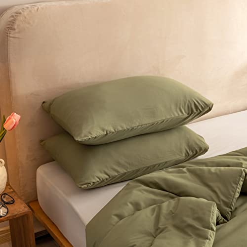 Image of ROSGONIA Oversized King Comforter 128x120, 3pcs Super King Plus (1 Olive Green Comforter & 2 Pillowcases) Lightweight Oversized King Bedding Set Quilt