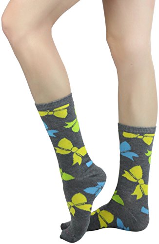 Image of ToBeInStyle Women's Pack of 6 or 12 Fashion Printed Crew Socks