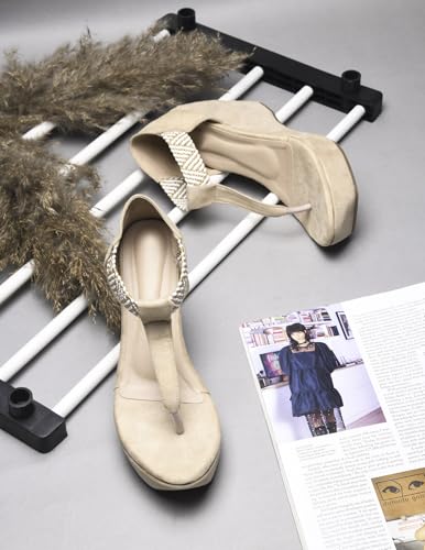 Image of SilverArrow womens Pacifico Fashion Sandals|Wedges Heel Sandals With Pull On Strap|Fusion Wear