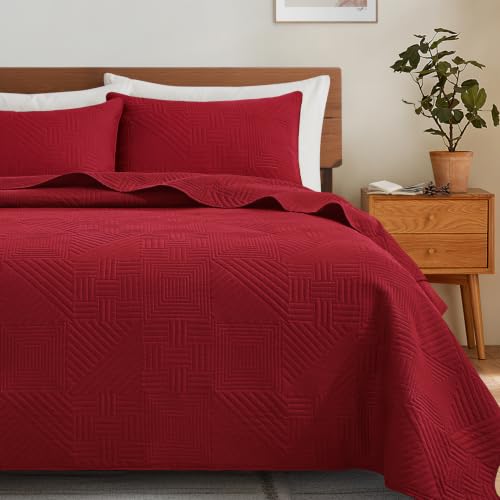 Lavsiry Red Quilt Full/Queen Size with Pillow Shams Summer Soft Geometric Pattern Bedspread 3 Pieces Lightweight Coverlet Bedding Set for All Seasons
