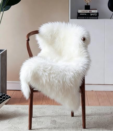 HEQUN Faux Lammfell Schaffell Teppich Kunstfell Dekofell Lammfellimitat Teppich Longhair Fell Nachahmung Wolle Bettvorleger Sofa Matte (50 x 80 cm, Weiß)