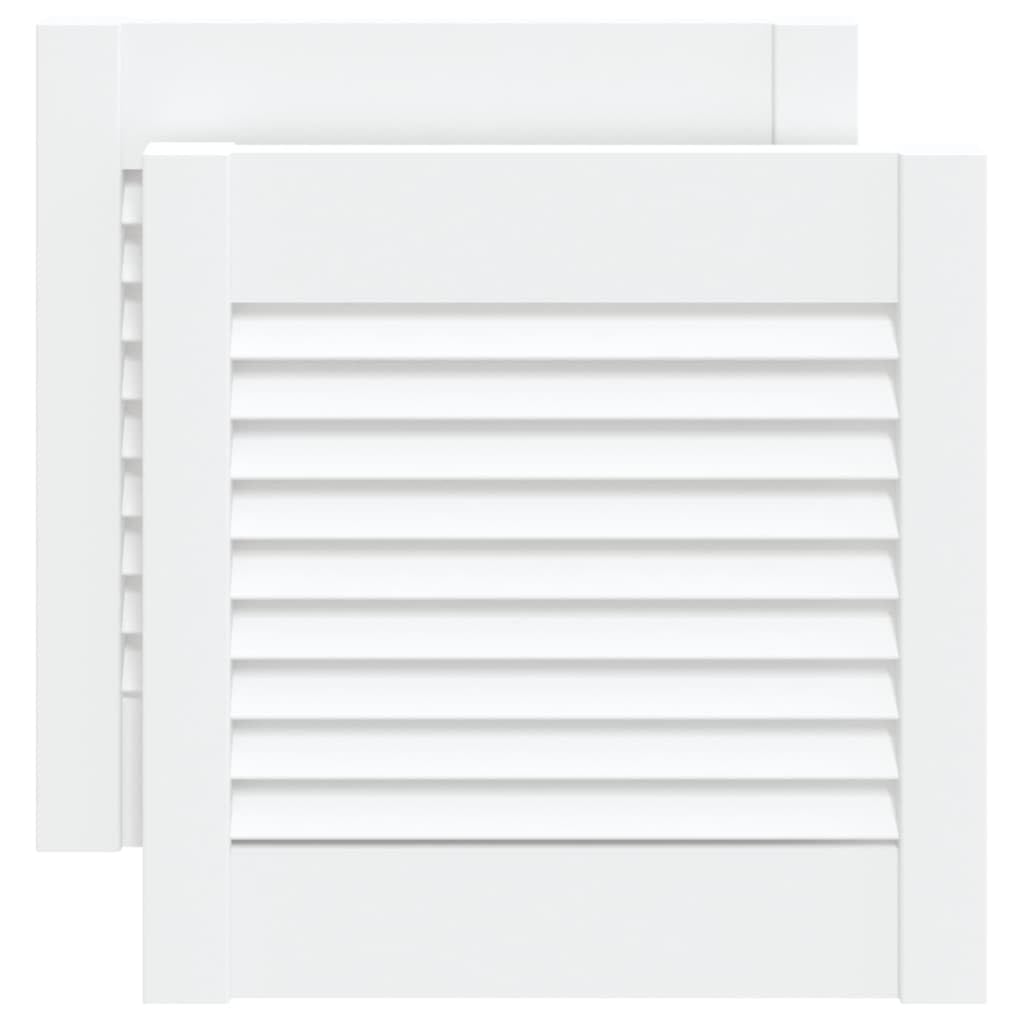Puertas de armario de láminas blancas para organizar el baño y la cocina con estilo rústico