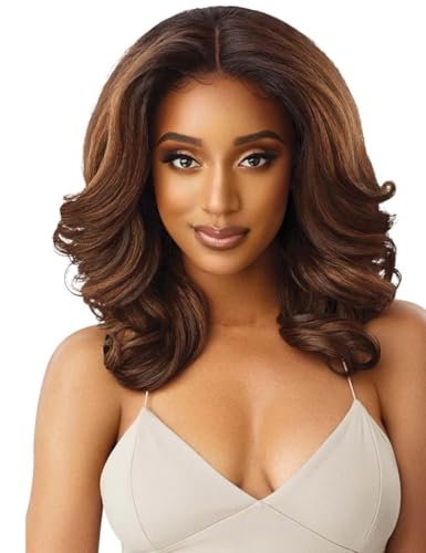 Outre Julianne Wig