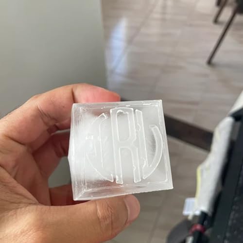 Molde para cubos de hielo monogramados de silicona personalizada miniatura 4
