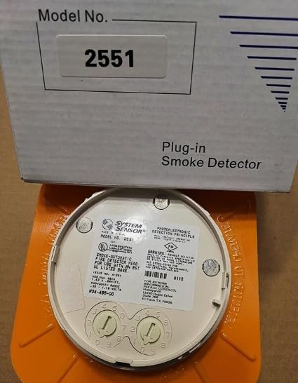1PCS New System Sensor 2551 Detector 2551