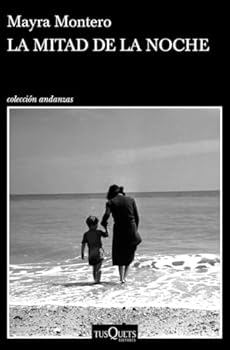 Paperback La mitad de la noche [Spanish] Book