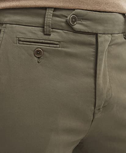 Brooks Brothers Men's Garment-Dyed Vintage Chino Pants3