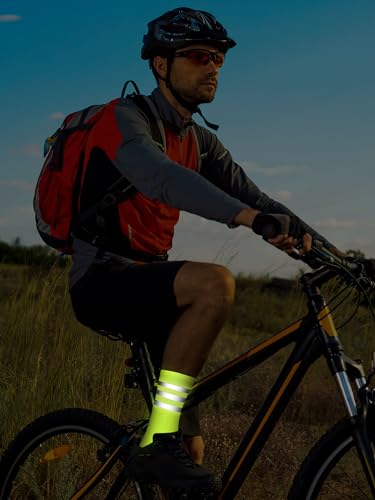 4 Pairs Glow in Dark Socks Cycling High Reflective Running Socks Night Safety Hosiery Compression Athletic4
