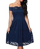 Von vorn sieht das Cocktailkleid schlicht-elegant aus. Auf der Rückseite begeistert es mit transparente Spitze.