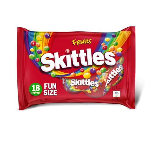 Skittles Fruit Sweets Party Pack, 18 Funsize Sweets Bags Chocolate, Sweets Gift Box, Ideal for Gift, Snacks or Party Bags (324g)
